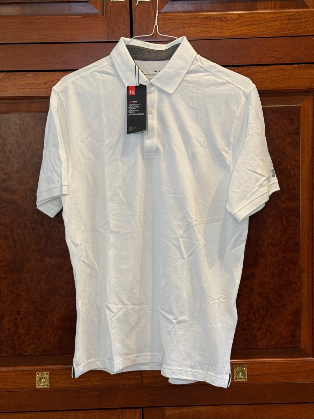 Under Armour Men’s M White pique Polo Shirt NWT